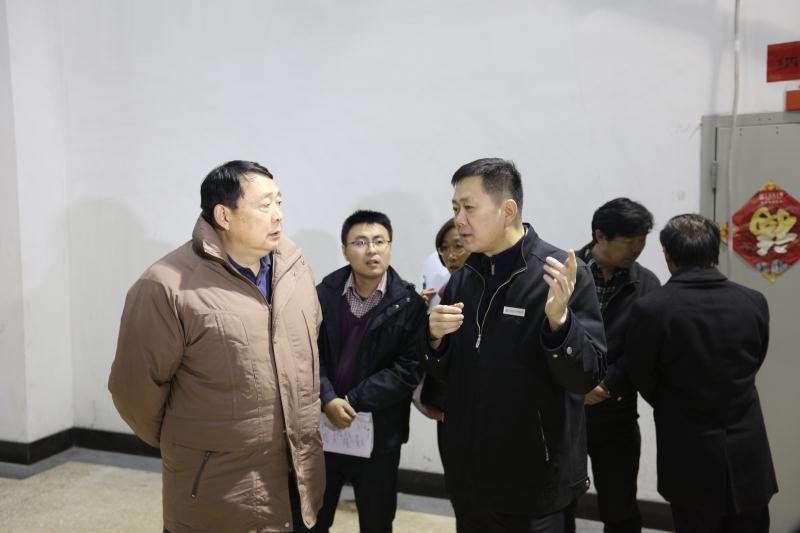 市领导到莲花山热源厂检查大气污染防治情况