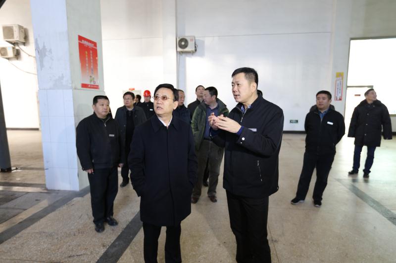 市人大常委会主任徐长玉到莲花山热源厂检查指导工作
