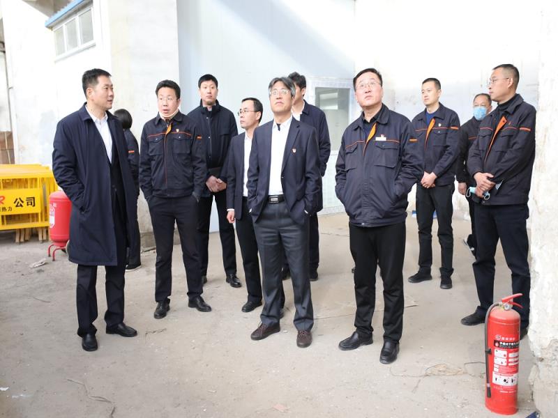 济南能源集团党委书记董事长潘世英一行至济南能源工程集团有限公司